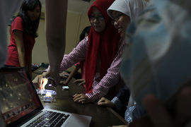 Tourdigrade - Presentasi Demonstrasi Surabaya 09.jpg