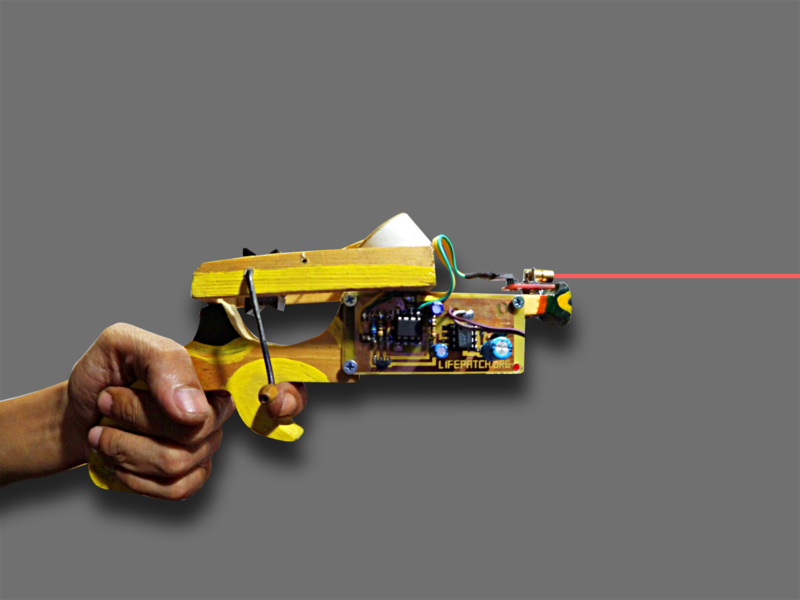 File:Pistol mainan yang sudah diretas untuk Artjog .png