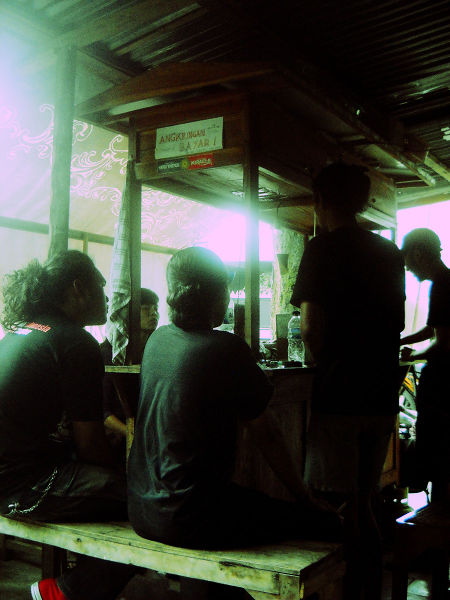File:Wine kopi senja 15.jpg