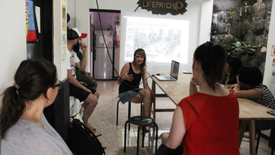 Sesi presentasi dari Martinka Bobrikova & Oscar de Carment di art you can eat.jpg