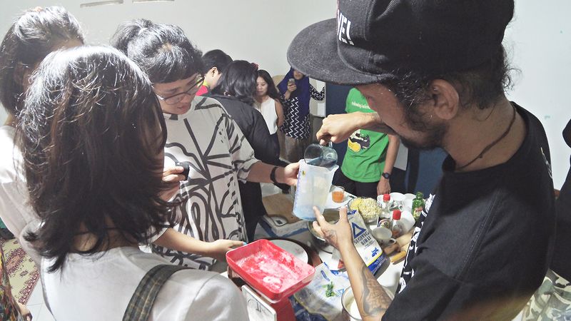 File:Lokakarya Makanan Minuman dan Pijat 02.jpg