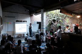 Arisan Tenggara - Sesi Berbagi di Survive 02.jpg