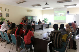 Tourdigrade - Presentasi Demonstrasi Surabaya 01.jpg