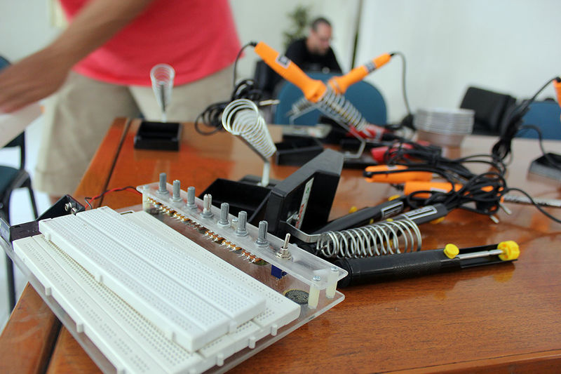 File:Tourdigrade - Workshop Fermentasi dan Bio-elektronika Surabaya 01.jpg
