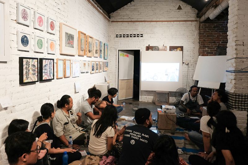 File:Arisan Tenggara - Sesi Berbagi di Survive 07.jpg