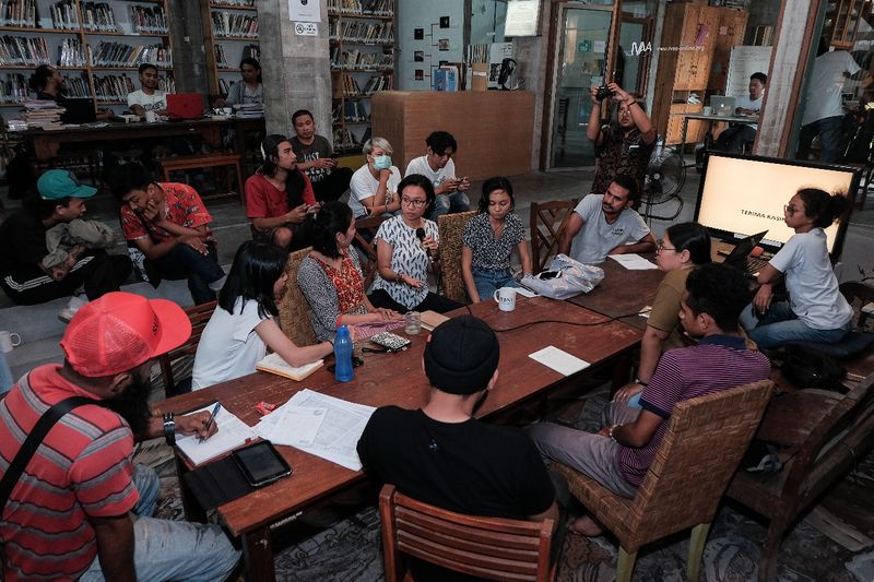 File:Arisan Tenggara - Kunjungan ke IVAA.jpeg