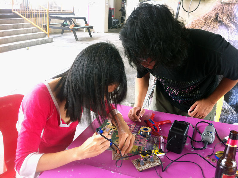 File:Workshop 8-bit Mixtape PPC Singapura 03.jpg