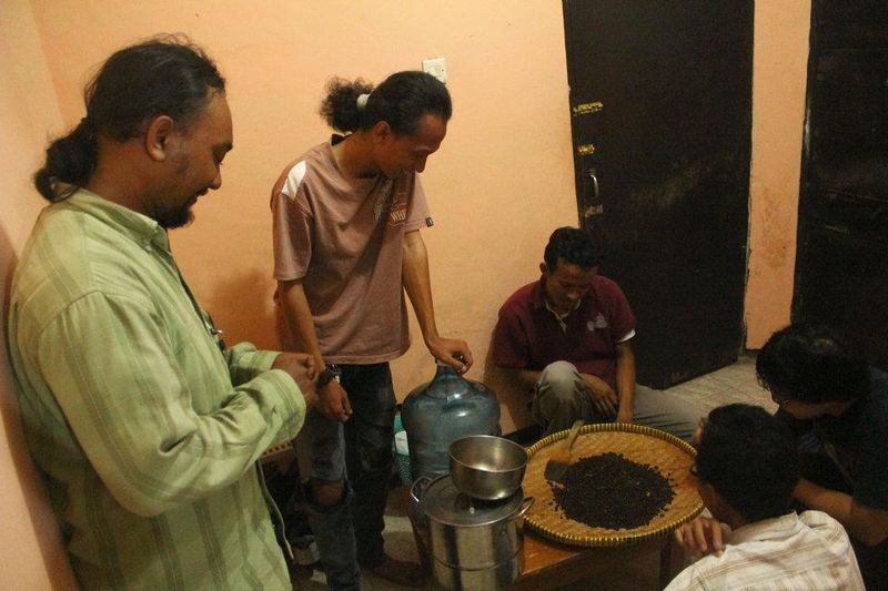 File:Workshop Kongkow Coffee 12.jpg