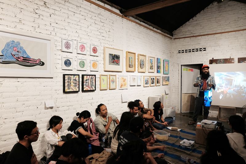 File:Arisan Tenggara - Sesi Berbagi di Survive 10.jpg