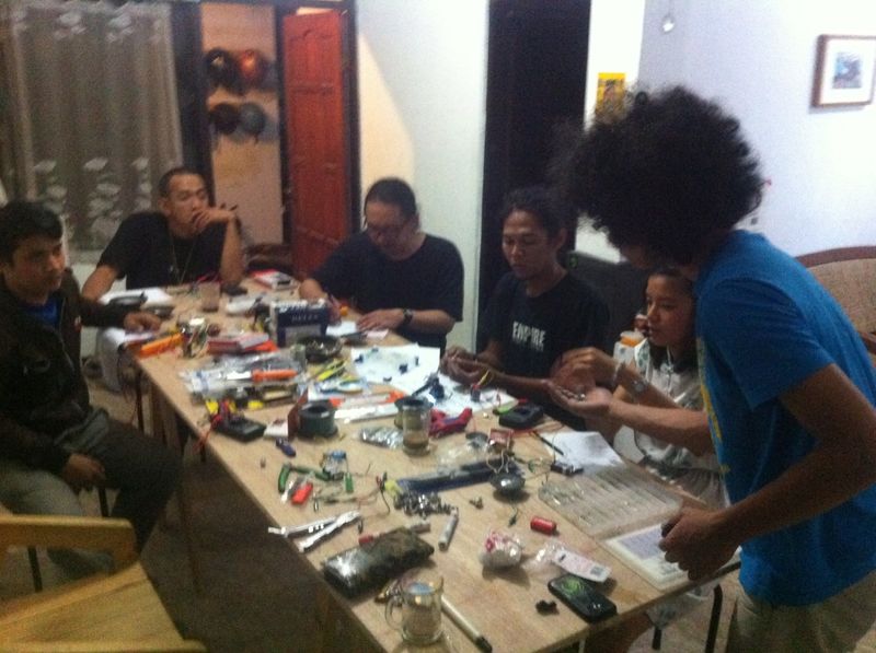 File:Sinau Skema Sirkuit Sintesis Suara Sob 03.JPG