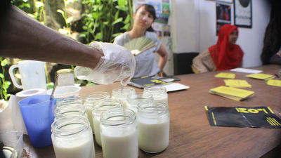 Lokakarya Pembuatan Yoghurt06.jpg
