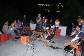 Tourdigrade - Presentasi Demonstrasi Surabaya 14.jpg