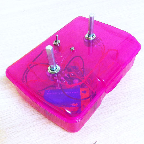 File:Squaresynth pink.jpg