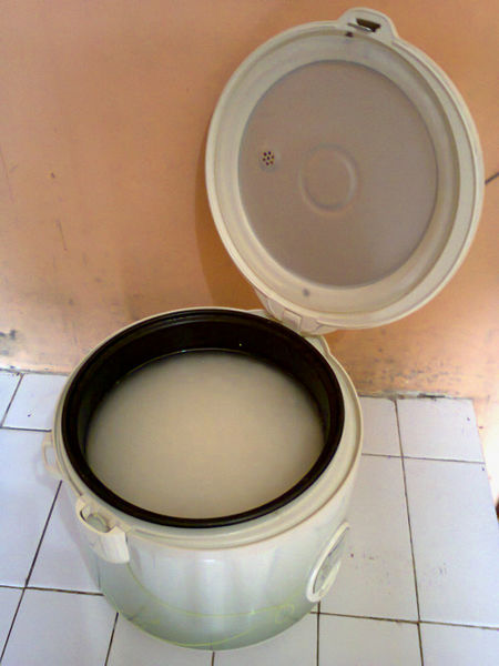 File:Rice wine 2.jpg