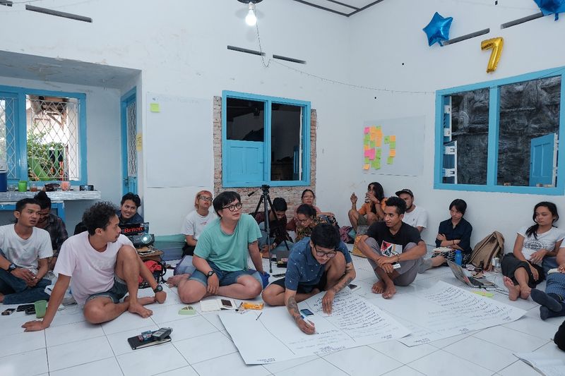 File:Arisan Tenggara - Sesi Berbagi Ideologi di Lifepatch25.jpeg