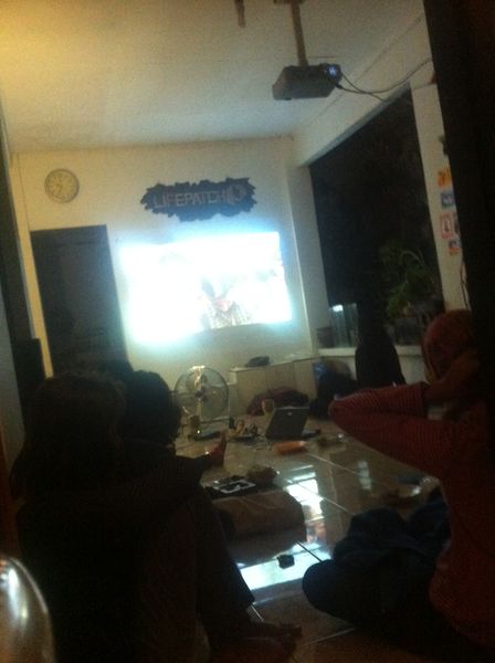 File:Pemutaran film - the world according to monstanto 08.jpeg