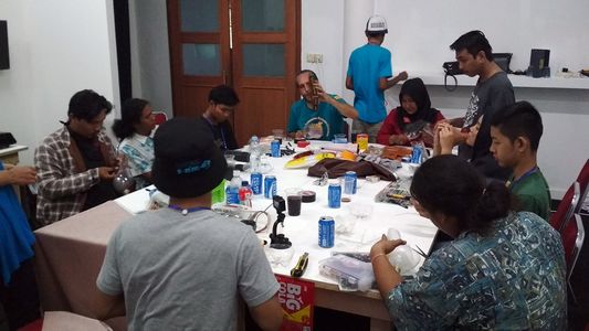 Lifepatch seni media 2017 - lokakarya Master DIY gasmask 01.jpg