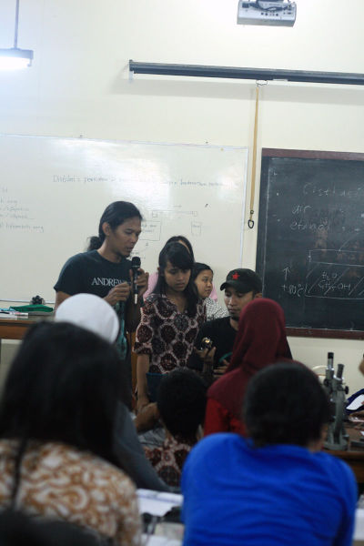 File:Workshop peralatan lab generik PGSD USD 28.jpg