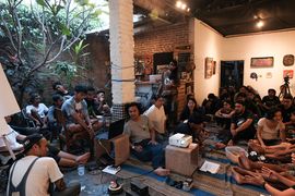 Arisan Tenggara - Sesi Berbagi di Survive 06.jpg