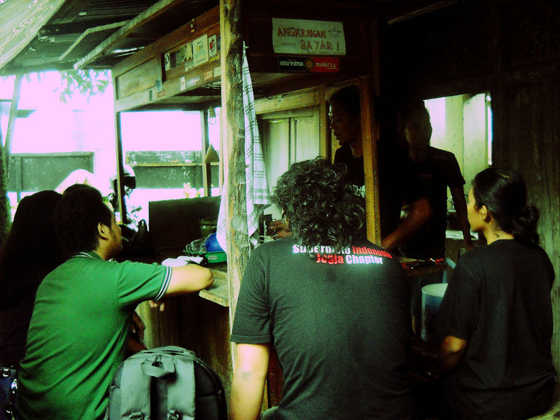 File:Wine kopi senja 24.jpg