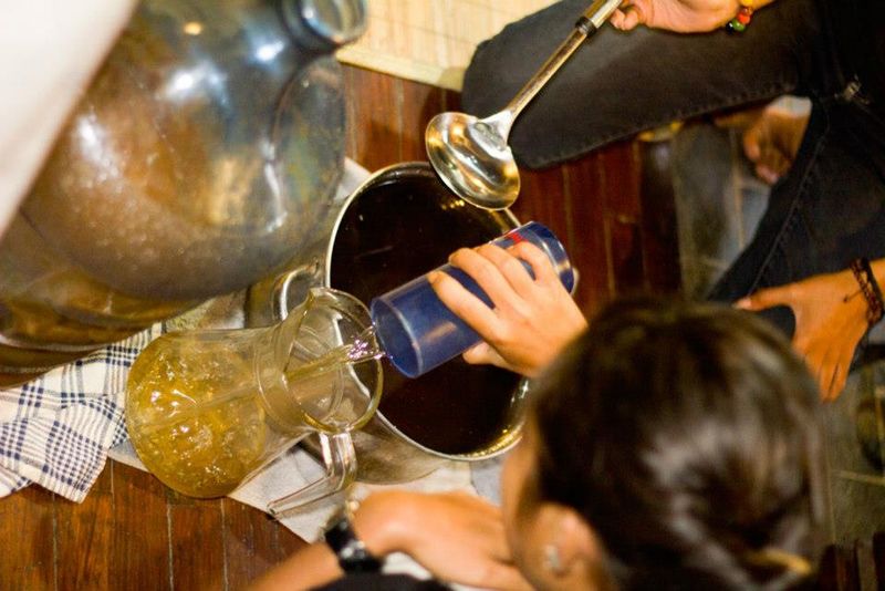 File:Workshop friends wine 05.jpg