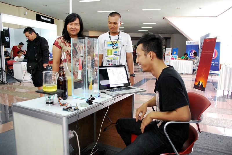 File:Geekfest21.jpg