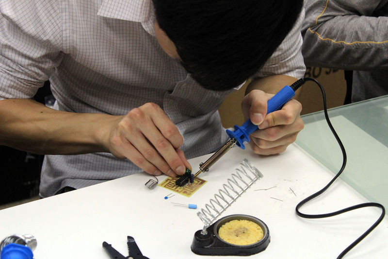 File:Squaresynth Workshop SG 08.JPG